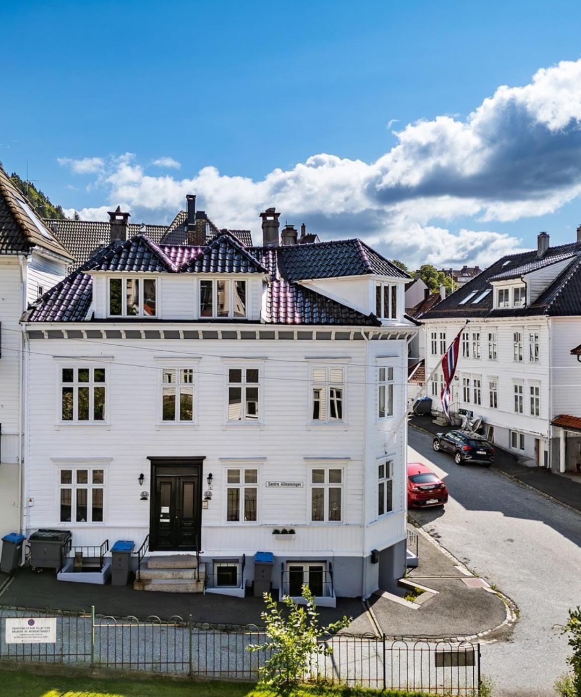 Appartamento Koselig Og Lun Leilighet Bergen Esterno foto